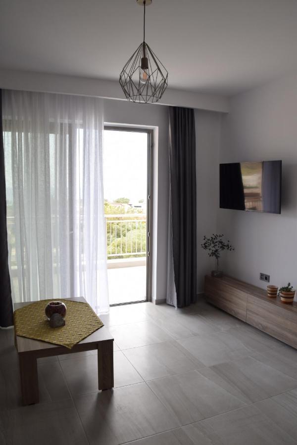 Anemoni Apartments 플라키아스 외부 사진