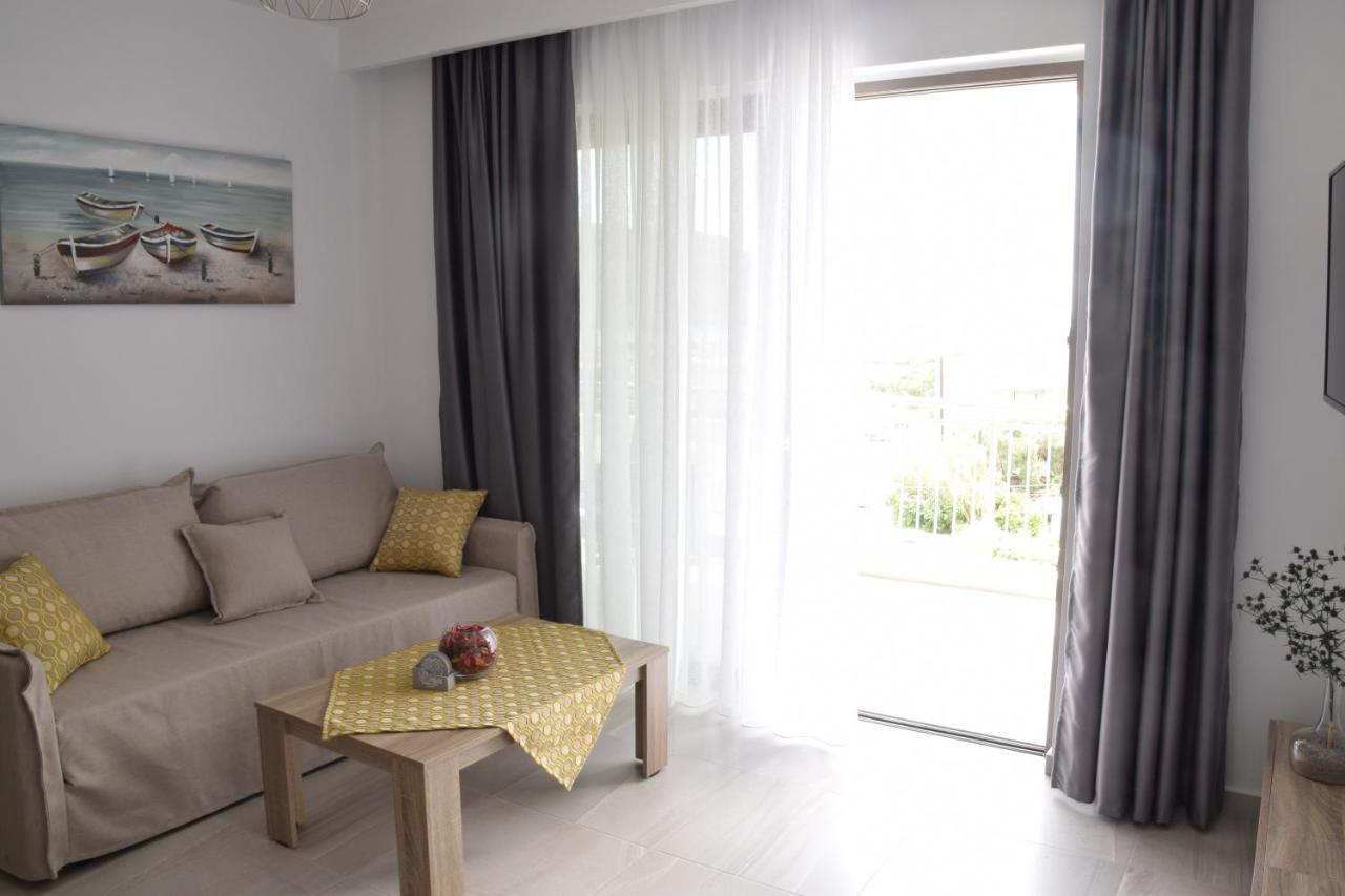 Anemoni Apartments 플라키아스 외부 사진